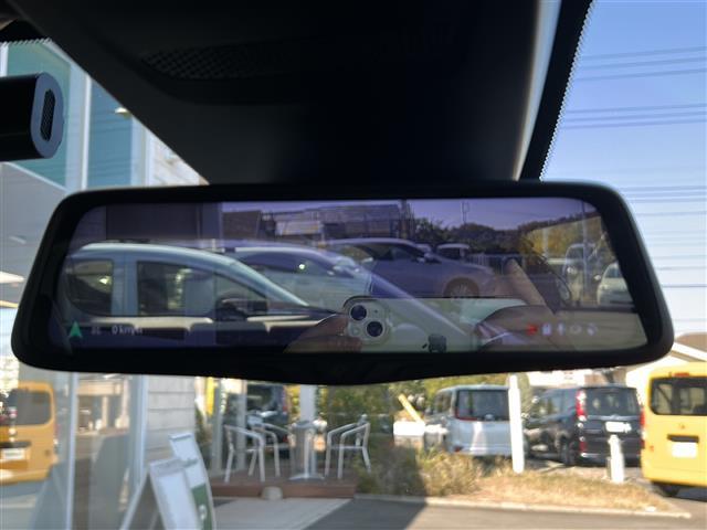 ＺＲ－Ｖ ｅ：ＨＥＶ　Ｚ特別仕様車ブラックスタイル　ワンオーナー　ＶＳＡ　ＢＯＳＥ　純正ナビ　ＢＴ　フルセグ　全方位　デジタルインナーミラー　アダプティブクルコン　パドルシフト　ＶＳＣ　レザーシート　パワーシート　シートヒーター　シートメモリー（12枚目）