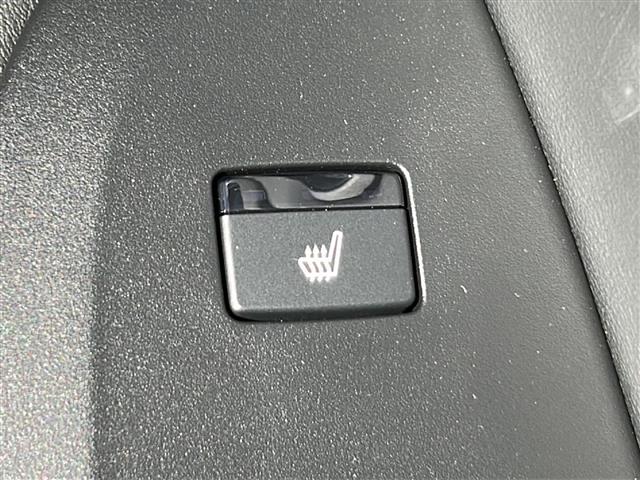 ＺＲ－Ｖ ｅ：ＨＥＶ　Ｚ特別仕様車ブラックスタイル　ワンオーナー　ＶＳＡ　ＢＯＳＥ　純正ナビ　ＢＴ　フルセグ　全方位　デジタルインナーミラー　アダプティブクルコン　パドルシフト　ＶＳＣ　レザーシート　パワーシート　シートヒーター　シートメモリー（13枚目）