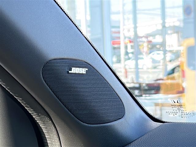ＺＲ－Ｖ ｅ：ＨＥＶ　Ｚ特別仕様車ブラックスタイル　ワンオーナー　ＶＳＡ　ＢＯＳＥ　純正ナビ　ＢＴ　フルセグ　全方位　デジタルインナーミラー　アダプティブクルコン　パドルシフト　ＶＳＣ　レザーシート　パワーシート　シートヒーター　シートメモリー（18枚目）