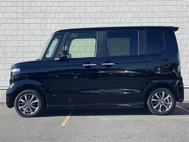 Ｎ－ＢＯＸカスタム ベースグレード　ワンオーナー　純正ナビ【ＢＴ／ＣＤ／ＤＶＤ】バックカメラ　両側パワースライドドア　シートヒーター　レーンキープアシスト　レーダークルーズコントロール　シートバックテーブル　リアパーキングアシスト（23枚目）