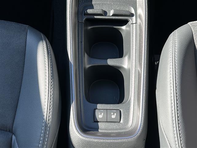 アクア ＧＲスポーツ　☆ＧＲスポーツ☆ワンオーナー☆純正ナビ　　【ＢＴ】☆バックカメラ☆全方位カメラ☆トヨタセーフティセンス☆レーントレーシングアシスト☆プリクラッシュセーフティ☆レーダークルーズコントロール（15枚目）