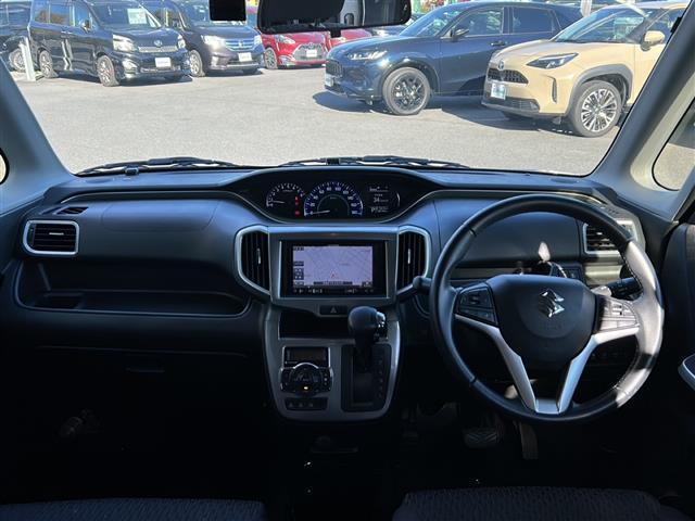 ソリオ ハイブリッドＭＺ　デュアルカメラブレーキサポート　車両走行安定補助システム　社外ＳＤナビ　ＢＴ　ＣＤ　ＤＶＤ　フルセグ　バックカメラ　アダプティブクルコン　両側パワースライドドア　純正１５インチアルミホイール　ＨＩＤ（2枚目）