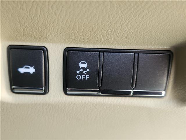 フーガ ２５０ＧＴ　Ａパッケージ　禁煙車　ワンオーナー　アラウンドビューモニター　ドラレコ　クルコン　ＬＥＤヘッドランプ　オートライト　純正８型ナビ　フルセグ　ビルトインＥＴＣ　前席パワーシート　純正１８インチＡＷ　スマートキー（4枚目）