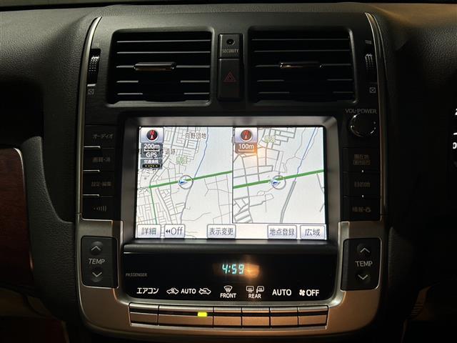 クラウンマジェスタ Ａタイプ　純正ナビ／バック・サイドカメラ／クルーズコントロール／前席パワーシート／運転席シートメモリ／純正１７インチＡＷオートライト／フォグランプ／純正フロアマット／純正ドアバイザー（10枚目）