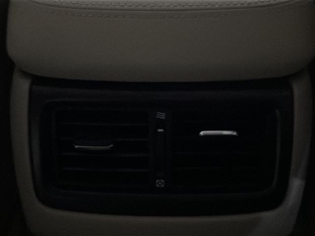 クラウンマジェスタ Ａタイプ　純正ナビ／バック・サイドカメラ／クルーズコントロール／前席パワーシート／運転席シートメモリ／純正１７インチＡＷオートライト／フォグランプ／純正フロアマット／純正ドアバイザー（20枚目）