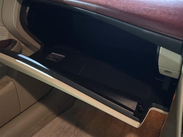 クラウンマジェスタ Ａタイプ　純正ナビ／バック・サイドカメラ／クルーズコントロール／前席パワーシート／運転席シートメモリ／純正１７インチＡＷオートライト／フォグランプ／純正フロアマット／純正ドアバイザー（21枚目）