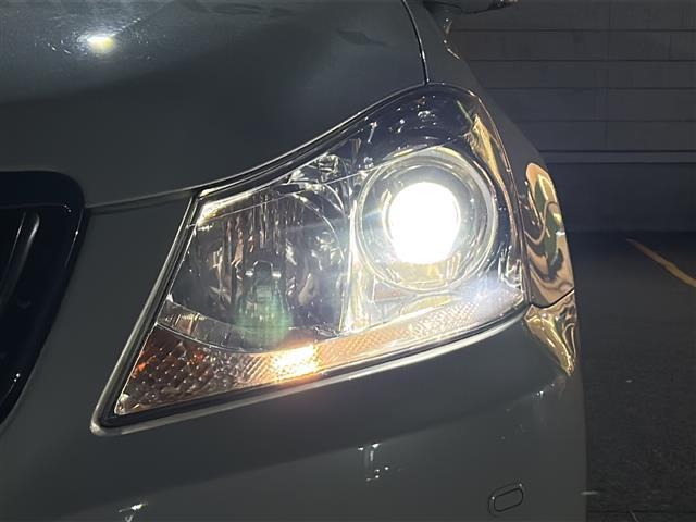 クラウンマジェスタ Ａタイプ　純正ナビ／バック・サイドカメラ／クルーズコントロール／前席パワーシート／運転席シートメモリ／純正１７インチＡＷオートライト／フォグランプ／純正フロアマット／純正ドアバイザー（28枚目）