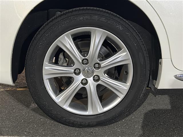 クラウンマジェスタ Ａタイプ　純正ナビ／バック・サイドカメラ／クルーズコントロール／前席パワーシート／運転席シートメモリ／純正１７インチＡＷオートライト／フォグランプ／純正フロアマット／純正ドアバイザー（33枚目）