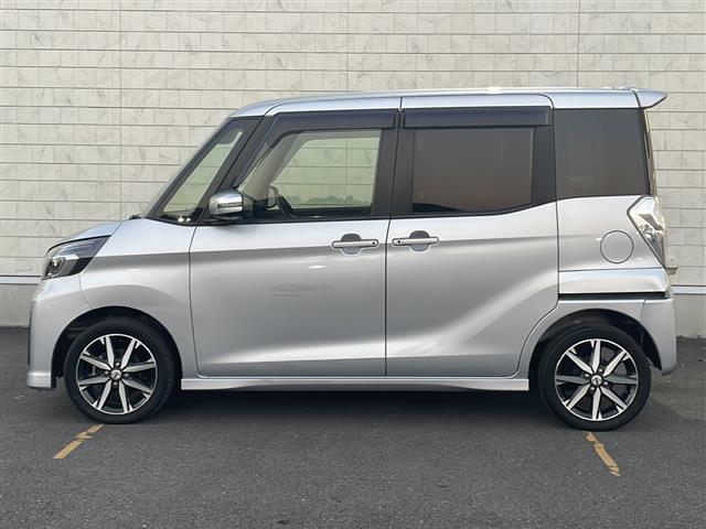 デイズルークス ハイウェイスター　Ｇターボ　純正ナビ／アラウンドビューモニター／両側パワースライドドア／クルーズコントロール／エマージェンシーブレーキ／リヤサーキュレーター／ドライブレコーダー／ＥＴＣ／純正１５インチＡＷ（6枚目）