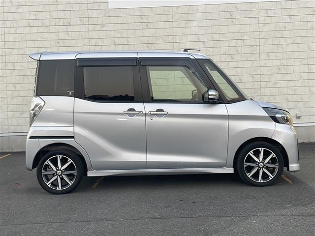 デイズルークス ハイウェイスター　Ｇターボ　純正ナビ／アラウンドビューモニター／両側パワースライドドア／クルーズコントロール／エマージェンシーブレーキ／リヤサーキュレーター／ドライブレコーダー／ＥＴＣ／純正１５インチＡＷ（7枚目）