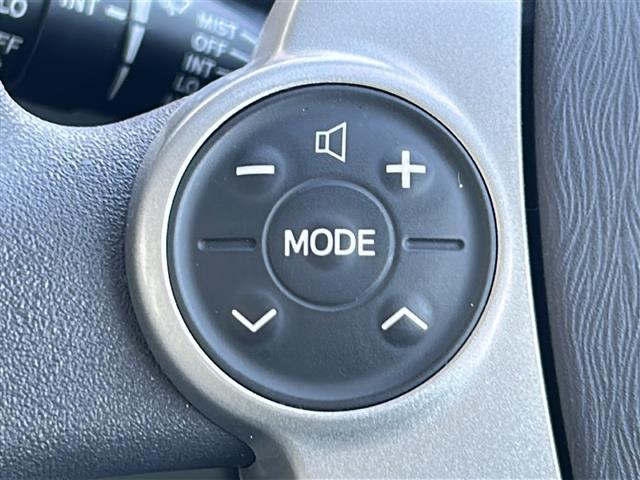 プリウス Sツーリングセレクション 社外ナビ フルセグ/CD/DVD/BT バックカメラ ビルトインETC オートライト フォグランプ 純正フロアマット(8枚目)