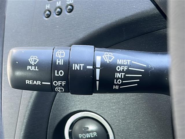 プリウス Sツーリングセレクション 社外ナビ フルセグ/CD/DVD/BT バックカメラ ビルトインETC オートライト フォグランプ 純正フロアマット(10枚目)