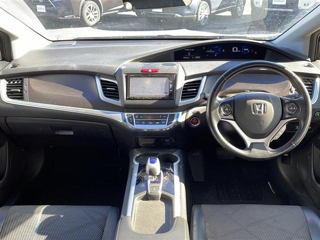 ジェイド ハイブリッドＸ　純正ナビ／バックカメラ／フルセグ／Ｂｌｕｅｔｏｏｔｈ／ホンダセンシング／レーダークルーズコントロール／ハーフレザー／ＥＴＣ／ＬＥＤ／フォグ／純正１７インチアルミホイール／誤発進抑制／ヒルスタート／（6枚目）