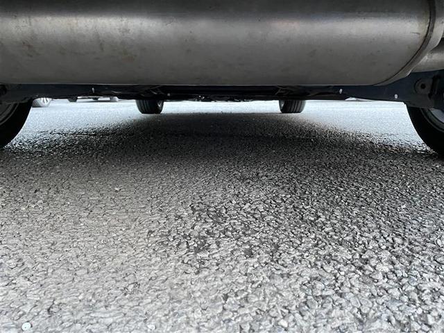 ジェイド ハイブリッドＸ　純正ナビ／バックカメラ／フルセグ／Ｂｌｕｅｔｏｏｔｈ／ホンダセンシング／レーダークルーズコントロール／ハーフレザー／ＥＴＣ／ＬＥＤ／フォグ／純正１７インチアルミホイール／誤発進抑制／ヒルスタート／（25枚目）