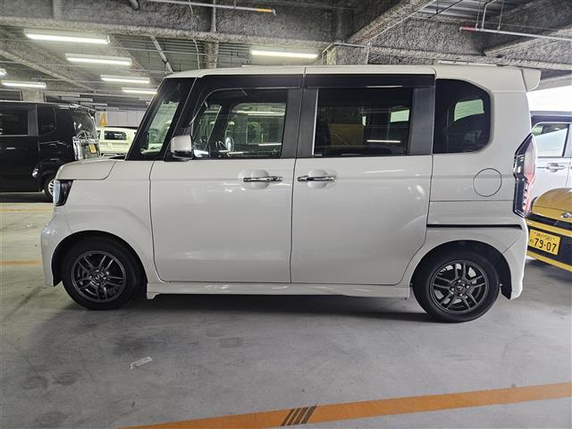 Ｎ－ＢＯＸカスタム Ｇ・Ｌターボホンダセンシング　禁煙車　バックカメラ　ドラレコ　アダプティブクルコン　エマブレ　車線維持　前後誤発進抑制　ＬＥＤヘッドランプ　純正ナビ　両側パワスラ　ビルトインＥＴＣ　ハーフレザーシート　プッシュエンジンスタート（13枚目）