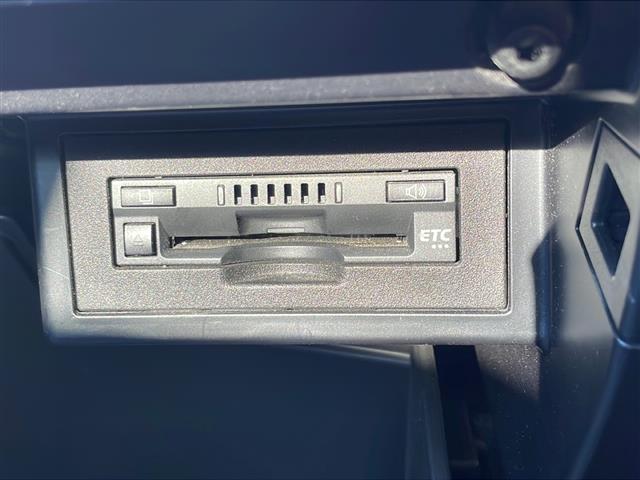 ランドクルーザープラド ＴＸ　ワンオーナー／サンルーフ／モデリスタエアロ／４ＷＤ／純正ナビ／フルセグＴＶ／ＣＤ／ＤＶＤ／Ｂｌｕｅｔｏｏｔｈ／バックカメラ／トヨタセーフティセンス／レーダークルーズコントロール／純正ＡＷ／ルーフレール（21枚目）