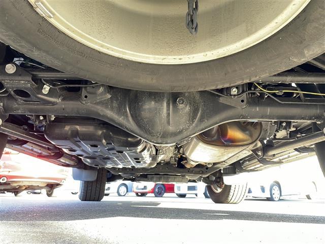 ランドクルーザープラド ＴＸ　ワンオーナー／サンルーフ／モデリスタエアロ／４ＷＤ／純正ナビ／フルセグＴＶ／ＣＤ／ＤＶＤ／Ｂｌｕｅｔｏｏｔｈ／バックカメラ／トヨタセーフティセンス／レーダークルーズコントロール／純正ＡＷ／ルーフレール（40枚目）