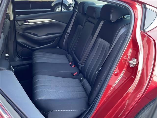 ＭＡＺＤＡ６セダン ＸＤプロアクティブ　純正ナビ【フルセグ／ＢＴ／ＤＶＤ／ＣＤ】３６０°ビューモニター　ステアリングヒーター　パーキングアシスト　車間認知支援システム　ＢＳＭシステム　レーンキープアシスト　交通標識システム（22枚目）