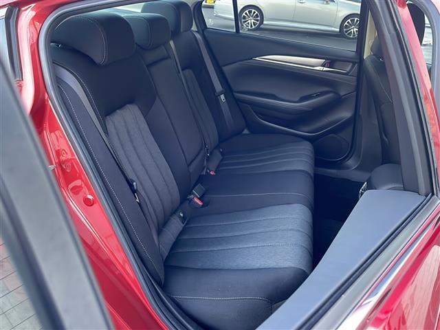 ＭＡＺＤＡ６セダン ＸＤプロアクティブ　純正ナビ【フルセグ／ＢＴ／ＤＶＤ／ＣＤ】３６０°ビューモニター　ステアリングヒーター　パーキングアシスト　車間認知支援システム　ＢＳＭシステム　レーンキープアシスト　交通標識システム（23枚目）
