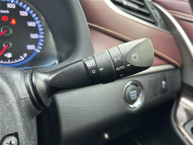 ハリアー エレガンス　純正ナビ　フルセグＴＶ　Ｂｌｕｅｔｏｏｔｈ接続　ＤＶＤ再生　クルコン　Ｂ・Ｆカメラ　クルコン　プッシュスタート　スマートキー　ハーフレザーシート　Ｄ席パワーシート　ビルトインＥＴＣ　ドラレコ　ＬＥＤ（7枚目）