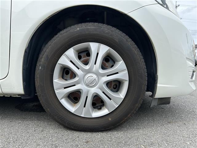 ノート Ｘ　純正ナビ　フルセグＴＶ　ＢＴ　ＣＤ　バックカメラ　衝突被害軽減ブレーキ　横滑り防止装置　レーンキープアシスト　ＥＴＣ　プッシュスタート　スマートキー　純正フロアマット　取扱説明書　保証書（41枚目）