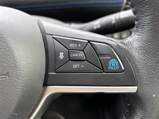 セレナ e-パワー オーテック オーテックバージョン 純正エアロパーツ(フル) 純正9インチナビ フルセグTV 全方位カメラ 追従型クルーズコントロール デジタルインナーミラー ステアリングヒーター 前席シートヒーター 両側パワスラ(5枚目)