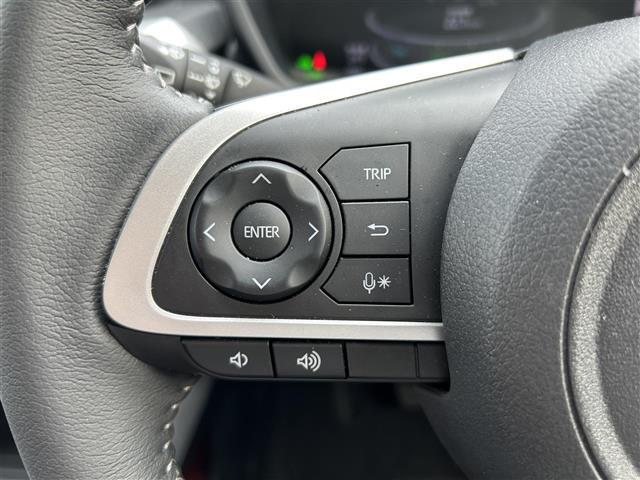 ライズ Ｚ　純正ディスプレイオーディオ　フルセグＴＶ　ＢＴ　ＡｐｐｌｅＣａｒＰｌａｙ　バックカメラ　スマアシ　追従クルコン　レーンキープアシスト　横滑り防止装置　コーナーセンサー　シートヒーター　ＢＳＭ　ＥＴＣ（4枚目）