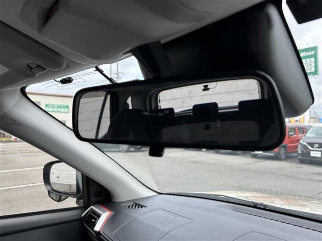 ライズ Ｚ　純正ディスプレイオーディオ　フルセグＴＶ　ＢＴ　ＡｐｐｌｅＣａｒＰｌａｙ　バックカメラ　スマアシ　追従クルコン　レーンキープアシスト　横滑り防止装置　コーナーセンサー　シートヒーター　ＢＳＭ　ＥＴＣ（11枚目）