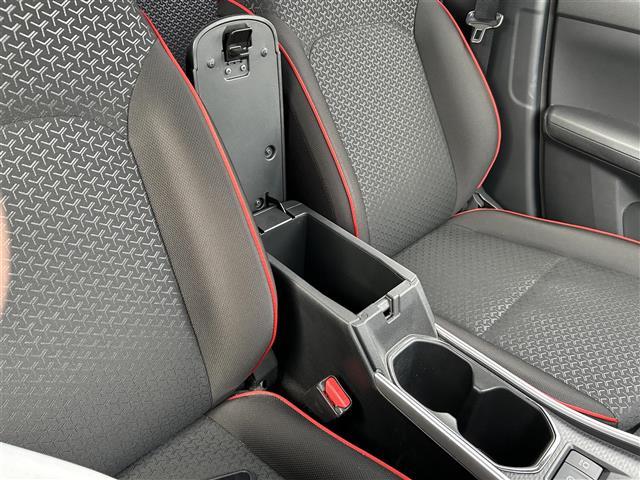 ライズ Ｚ　純正ディスプレイオーディオ　フルセグＴＶ　ＢＴ　ＡｐｐｌｅＣａｒＰｌａｙ　バックカメラ　スマアシ　追従クルコン　レーンキープアシスト　横滑り防止装置　コーナーセンサー　シートヒーター　ＢＳＭ　ＥＴＣ（22枚目）