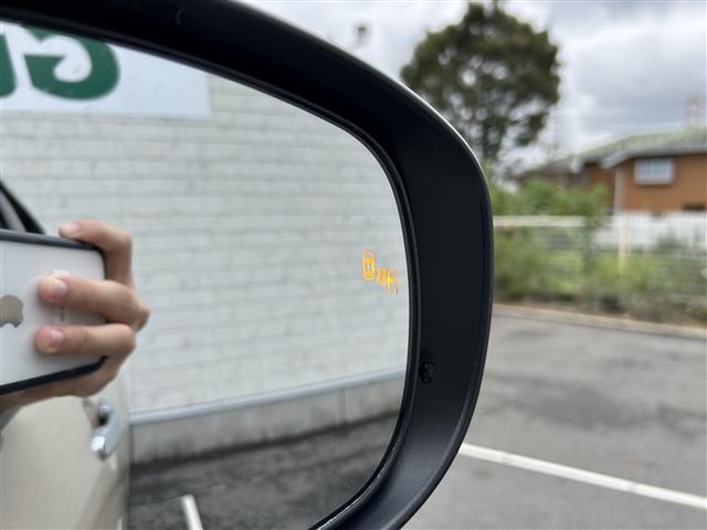 ライズ Ｚ　純正ディスプレイオーディオ　フルセグＴＶ　ＢＴ　ＡｐｐｌｅＣａｒＰｌａｙ　バックカメラ　スマアシ　追従クルコン　レーンキープアシスト　横滑り防止装置　コーナーセンサー　シートヒーター　ＢＳＭ　ＥＴＣ（39枚目）