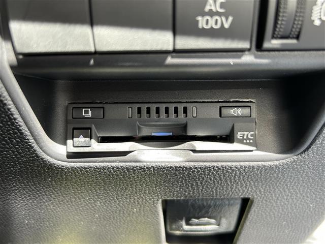 アクア Z 10.5インチ純正ディスプレイナビ フルセグTV BT AppleCarPlay 全方位カメラ バックカメラ トヨタセーフティセンス コーナーセンサー 追従クルコン BSM ビルトインETC ドラレコ(10枚目)