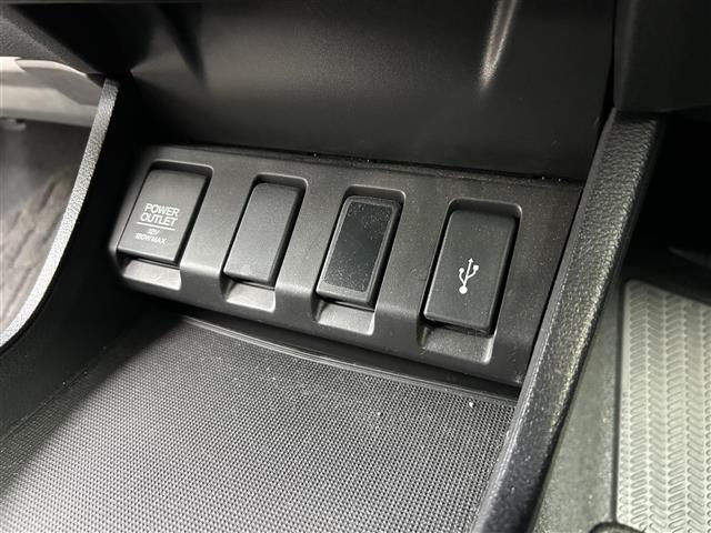 ヴェゼル ハイブリッドZ・ホンダセンシング 純正ナビTV バックカメラ 追従クルーズコントロール 電動パーキング オートブレーキホールド 前席シートヒーター ハーフレザー 衝突被害軽減システム 横滑り防止装置 レーンキープアシスト 盗難防止装置(18枚目)