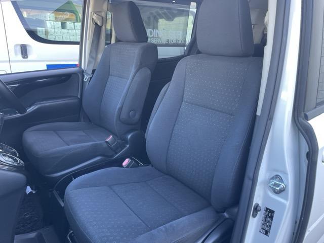 ヴォクシー V ワンオーナー 純正9インチナビ フルセグTV Bluetooth接続 DVD再生 フリップダウンモニター クルコン 両側パワスラ プッシュスタート スマートキー スペアキー Bカメラ ビルトインETC(24枚目)