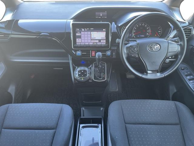 ヴォクシー V ワンオーナー 純正9インチナビ フルセグTV Bluetooth接続 DVD再生 フリップダウンモニター クルコン 両側パワスラ プッシュスタート スマートキー スペアキー Bカメラ ビルトインETC(42枚目)