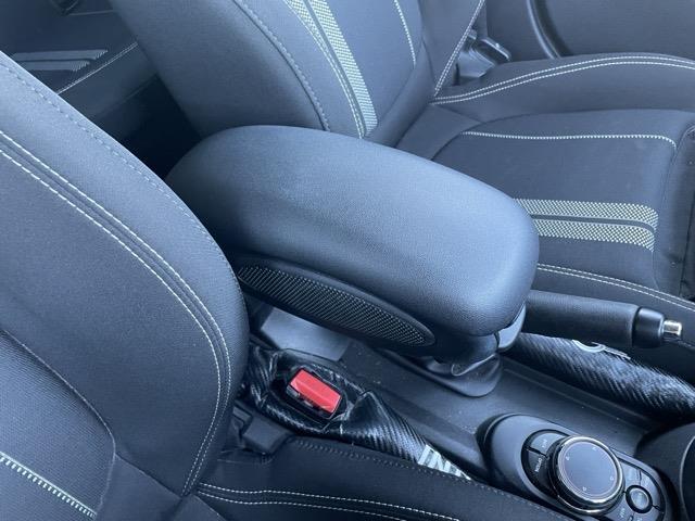 MINI クーパーS 純正ナビ Bluetooth接続 USB入力端子 AUX入力端子 プッシュスタート スマートキー スペアキー MTモード付AT 純正アルミホイール LEDオートライト(17枚目)