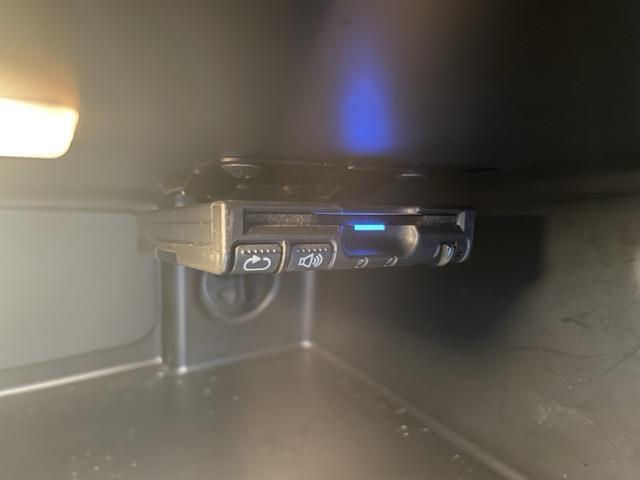 MINI クーパーS 純正ナビ Bluetooth接続 USB入力端子 AUX入力端子 プッシュスタート スマートキー スペアキー MTモード付AT 純正アルミホイール LEDオートライト(19枚目)