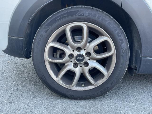 MINI クーパーS 純正ナビ Bluetooth接続 USB入力端子 AUX入力端子 プッシュスタート スマートキー スペアキー MTモード付AT 純正アルミホイール LEDオートライト(32枚目)