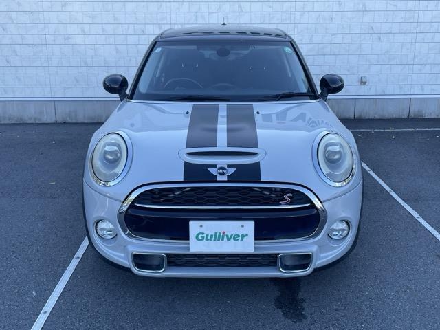 MINI クーパーS 純正ナビ Bluetooth接続 USB入力端子 AUX入力端子 プッシュスタート スマートキー スペアキー MTモード付AT 純正アルミホイール LEDオートライト(33枚目)