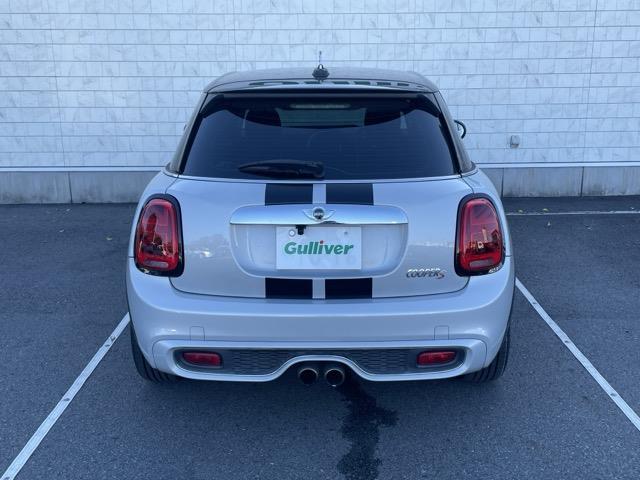 MINI クーパーS 純正ナビ Bluetooth接続 USB入力端子 AUX入力端子 プッシュスタート スマートキー スペアキー MTモード付AT 純正アルミホイール LEDオートライト(37枚目)