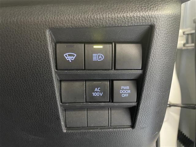 ヴォクシー ハイブリッドS-Z 純正ナビ 後席モニター フルセグTV Bluetooth接続 トヨタセーフティーセンス 4WD BSM HUD 全方位カメラ 追従クルコン 両側パワスラ 電動P・オートブレーキホールド LEDライト(9枚目)