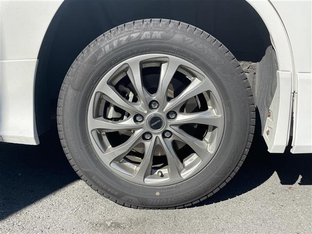 ヴォクシー ハイブリッドS-Z 純正ナビ 後席モニター フルセグTV Bluetooth接続 トヨタセーフティーセンス 4WD BSM HUD 全方位カメラ 追従クルコン 両側パワスラ 電動P・オートブレーキホールド LEDライト(33枚目)