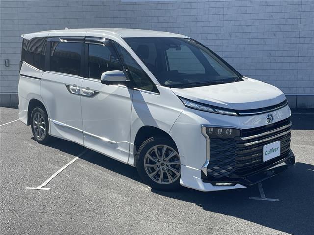 ヴォクシー ハイブリッドS-Z 純正ナビ 後席モニター フルセグTV Bluetooth接続 トヨタセーフティーセンス 4WD BSM HUD 全方位カメラ 追従クルコン 両側パワスラ 電動P・オートブレーキホールド LEDライト(35枚目)