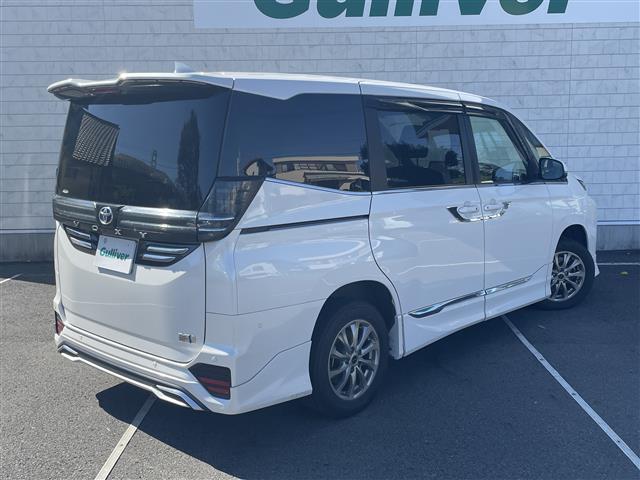 ヴォクシー ハイブリッドS-Z 純正ナビ 後席モニター フルセグTV Bluetooth接続 トヨタセーフティーセンス 4WD BSM HUD 全方位カメラ 追従クルコン 両側パワスラ 電動P・オートブレーキホールド LEDライト(37枚目)