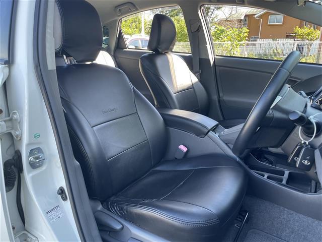 プリウス S ワンオーナー 純正ナビ フルセグTV Bluetooth接続 DVD再生 プッシュスタート スマートキー スペアキー Bカメラ ETC ドラレコ 社外HIDオートライト ステアリングスイッチ(22枚目)