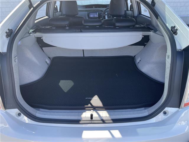 プリウス S ワンオーナー 純正ナビ フルセグTV Bluetooth接続 DVD再生 プッシュスタート スマートキー スペアキー Bカメラ ETC ドラレコ 社外HIDオートライト ステアリングスイッチ(27枚目)