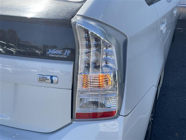 プリウス S ワンオーナー 純正ナビ フルセグTV Bluetooth接続 DVD再生 プッシュスタート スマートキー スペアキー Bカメラ ETC ドラレコ 社外HIDオートライト ステアリングスイッチ(32枚目)