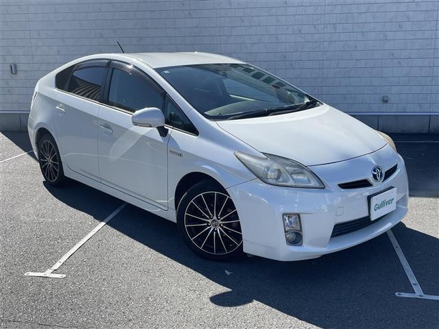 プリウス S ワンオーナー 純正ナビ フルセグTV Bluetooth接続 DVD再生 プッシュスタート スマートキー スペアキー Bカメラ ETC ドラレコ 社外HIDオートライト ステアリングスイッチ(35枚目)