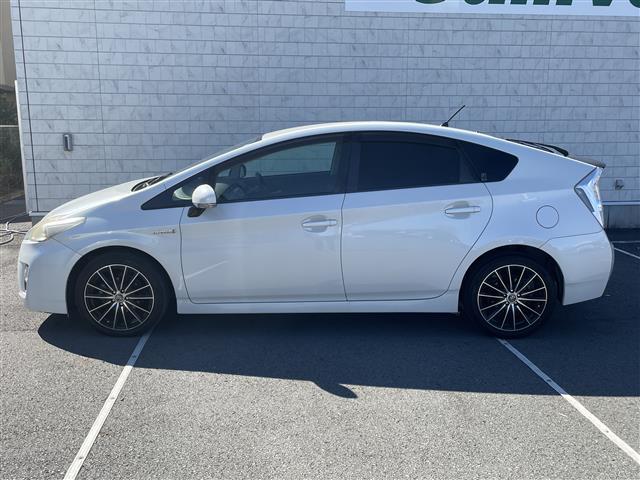 プリウス S ワンオーナー 純正ナビ フルセグTV Bluetooth接続 DVD再生 プッシュスタート スマートキー スペアキー Bカメラ ETC ドラレコ 社外HIDオートライト ステアリングスイッチ(40枚目)