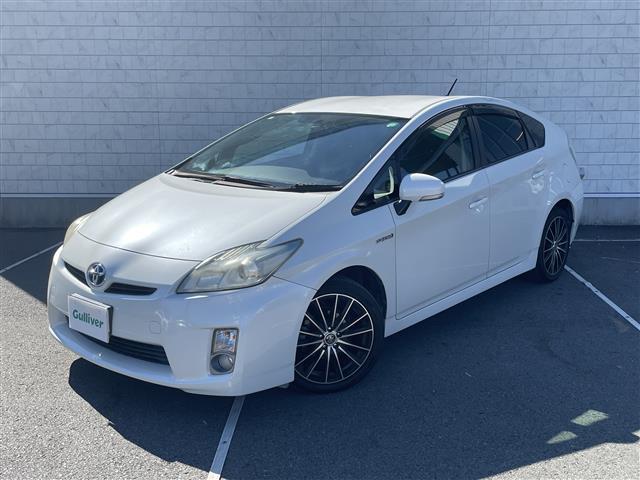 プリウス S ワンオーナー 純正ナビ フルセグTV Bluetooth接続 DVD再生 プッシュスタート スマートキー スペアキー Bカメラ ETC ドラレコ 社外HIDオートライト ステアリングスイッチ(41枚目)