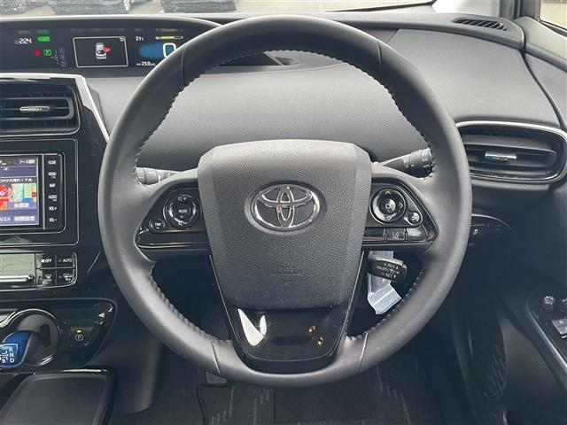 プリウス A 純正ナビ フルセグTV Bluetooth接続 DVD再生 パークアシスト HUD 追従クルコン プッシュスタート スマートキー スペアキー D席パワーシート LEDオートライト オートハイビーム(4枚目)